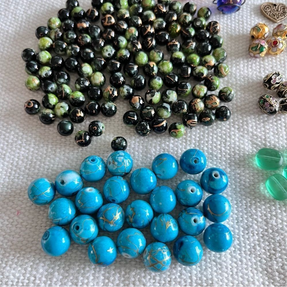 Chinese Beads & Findings Jewelry Supplies Lot - Picture 2 of 7
